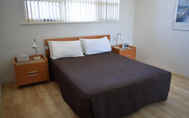 Glenelg Holiday Apartments