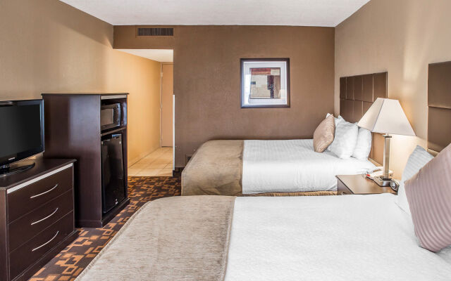 Quality Inn & Suites Denver Stapleton