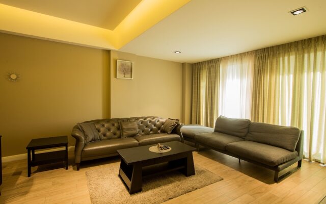 Accra Fine Suites