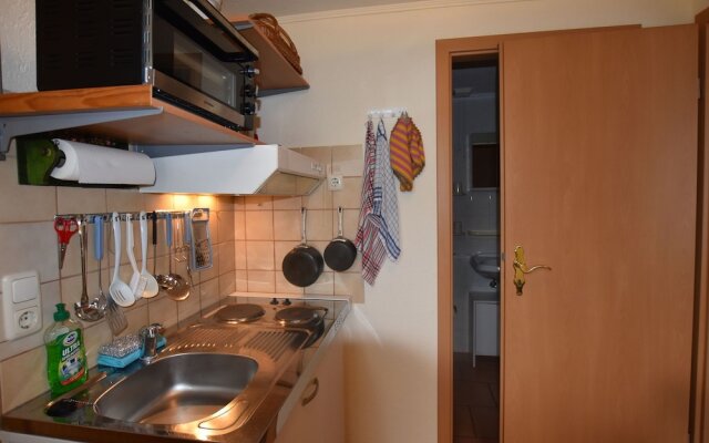 Beachside Apartment in Pepelow With Private Terrace
