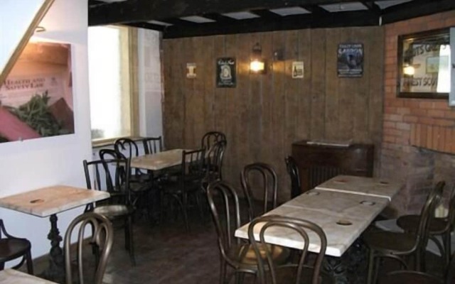 The Cross Keys Inn