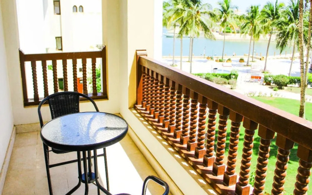 Coastal 2-bedroom Getaway