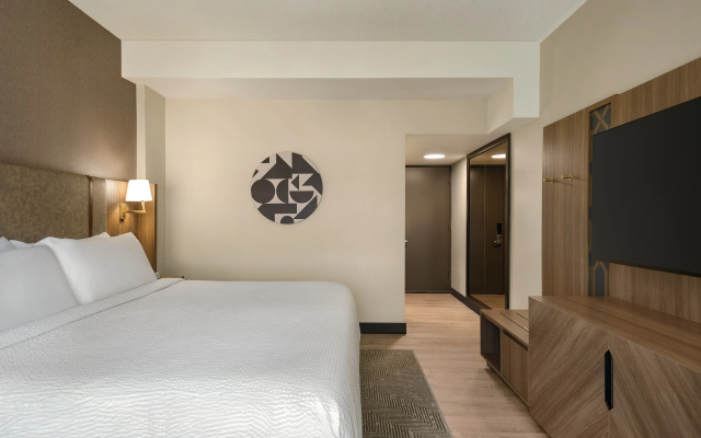 Holiday Inn & Suites Vancouver Downtown by IHG