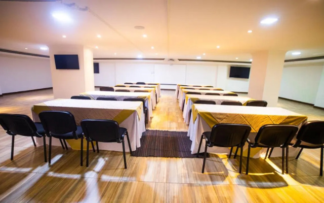 Azor Hotel Cali Versalles