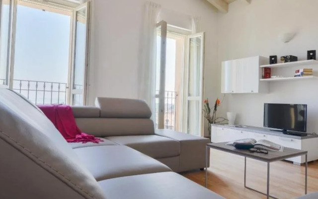 Polpenazze Halldis Apartments