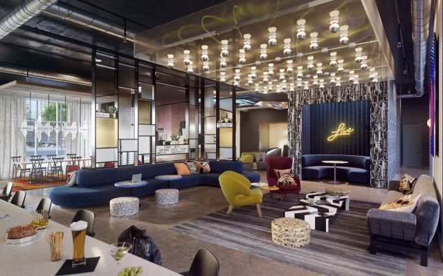 Aloft Dallas Arlington Entertainment District