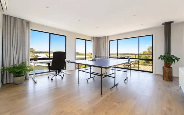 Your Ocean Oasis Ocean Country Views Spa Pet Friendly Fireplace