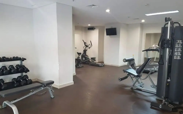 Salute de Madison Park Apartments
