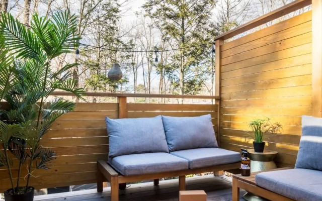 The White Dove Rockotel