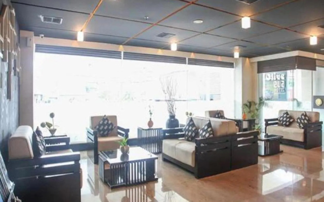 Olive Eva – Lobby – Kakkanad