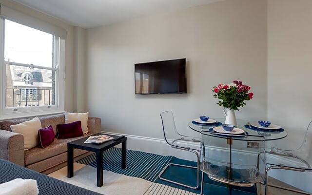 Sloane Street by CAPITAL