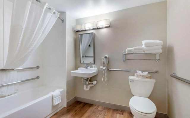 Comfort Inn Herndon - Reston
