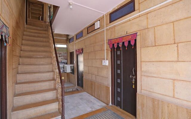 OYO Townhouse 028 Corporate Suite