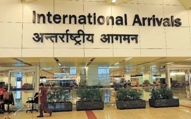 Airport Hotel J P Palace