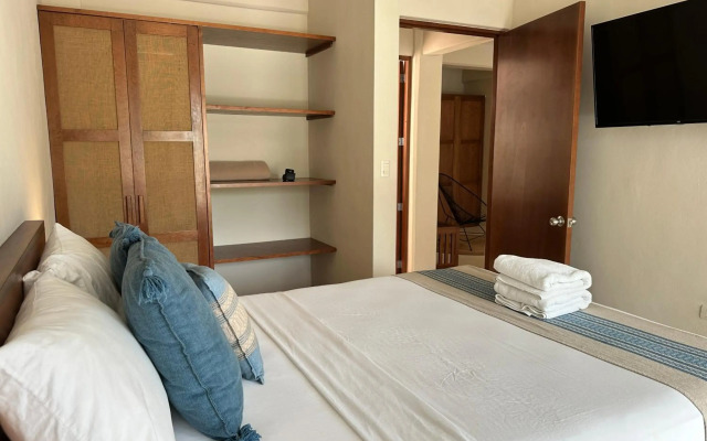 Noah Beach Hotel & Suites