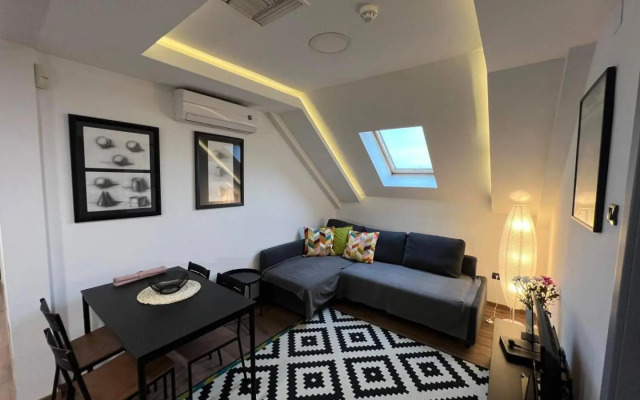 Main Square Apartment