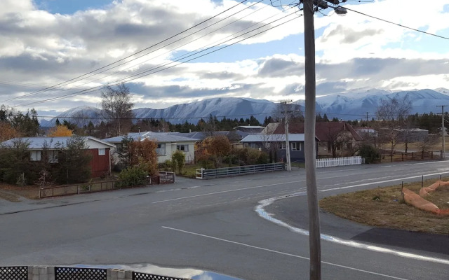 Mackenzie Lodge