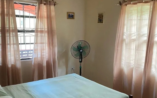 Immaculate 3 Bed Villa Overlooking Admiralty Bay