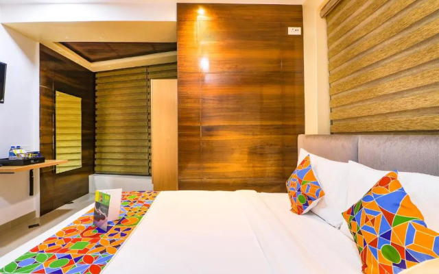 OYO 78582 SilverKey Hotel Mayfair Tower