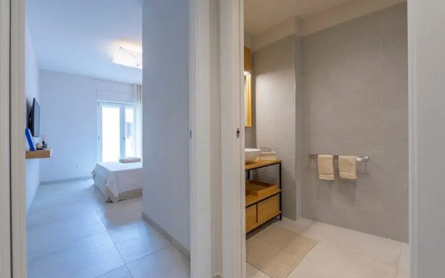 Mina Apartment 100m From Sea