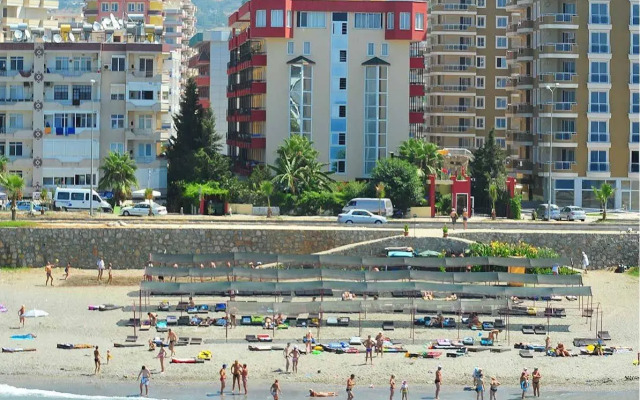 Klas More Beach Hotel