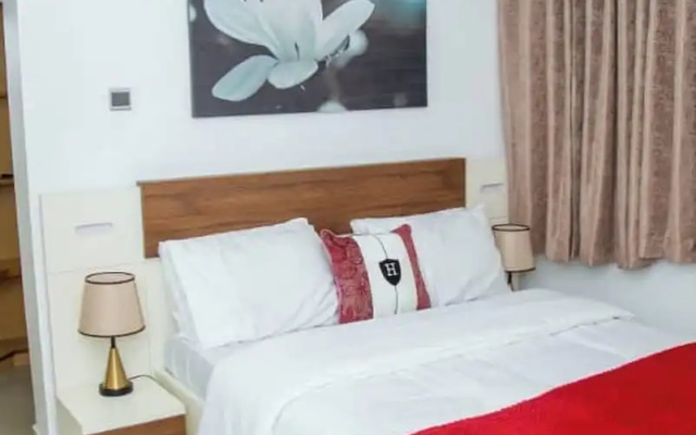 Lia's Court Apartment