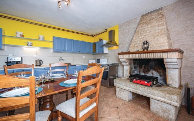 Awesome Home in Baderna With Wifi and 3 Bedrooms
