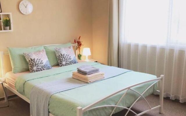 Seaside Maisonette 200M from sea