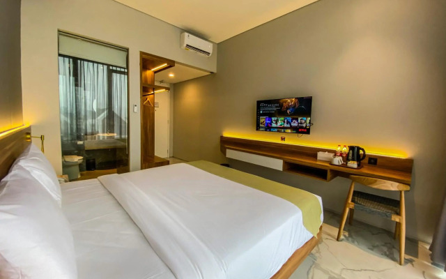 Facade Hotel by Azana