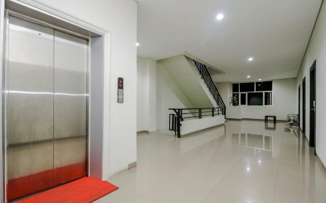 RedDoorz near Samarinda Central Plaza