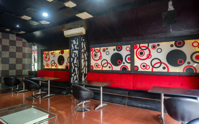 Sans Hotel International Surabaya