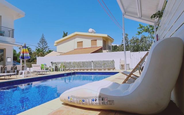 Villa Maria Petounta by STAY BnB