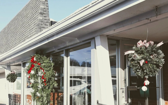 Bay Motel