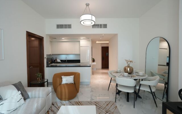 Yogi - Lake-Side Fancy Apartment Near Dubai Mall