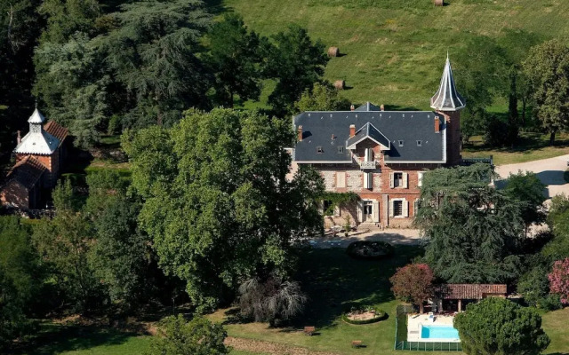 Domaine Du Buc, Le Chateau