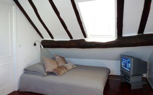 Duplex Quartier Latin