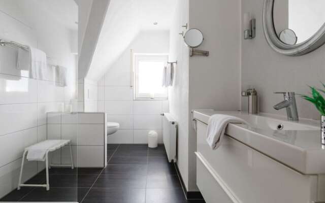 Am Wald Modern Retreat