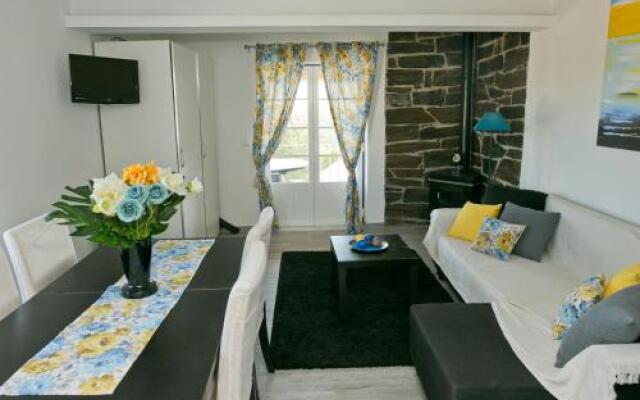 Casa Azul Da Relva, Com Piscina