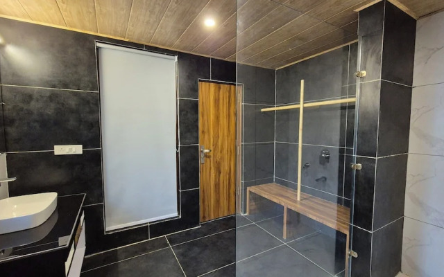 NAZAARA - A Luxe Retreat