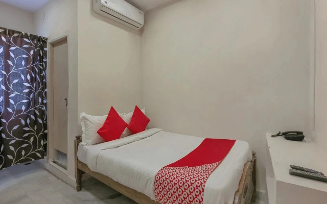 Sri Balaji Lodge By OYO Rooms