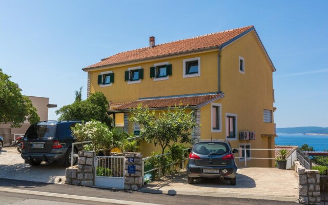 Beautiful Apartment in Crikvenica With 2 Bedrooms and Wifi