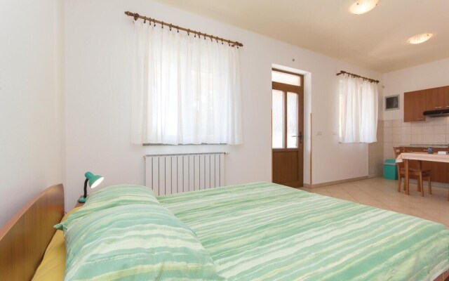 Stunning Home in Pula With Wifi and 4 Bedrooms