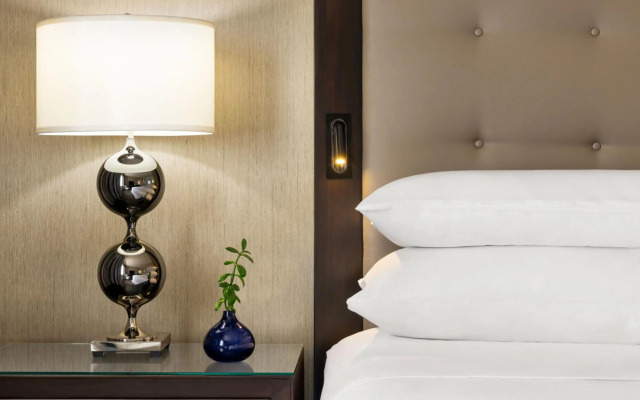 Sheraton Suites Chicago O'Hare