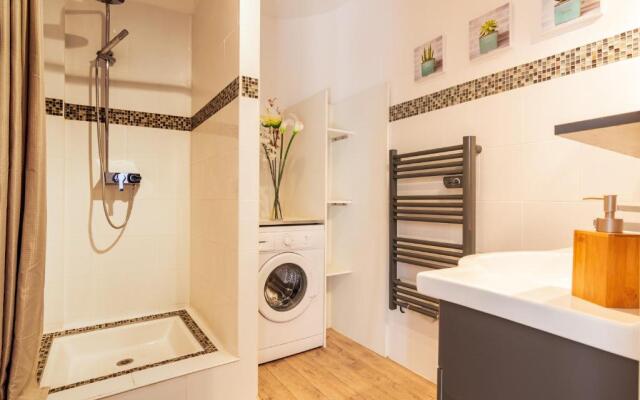 Appartement de charme, spacieux, Moustiers #5