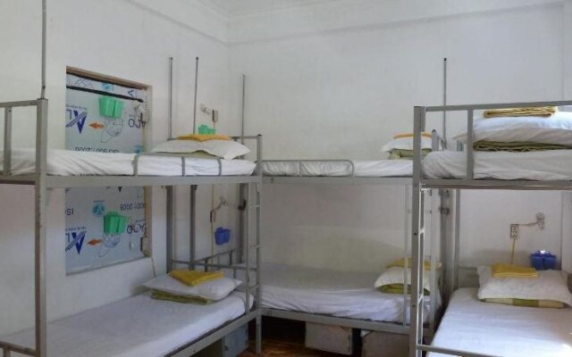 Catba Hostel