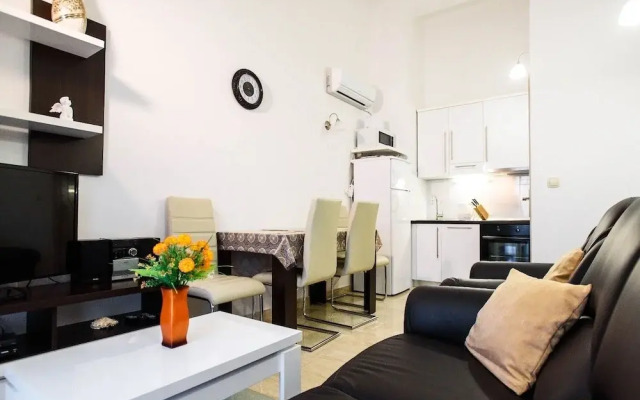 Dusa - With Pool - A3 - III kat