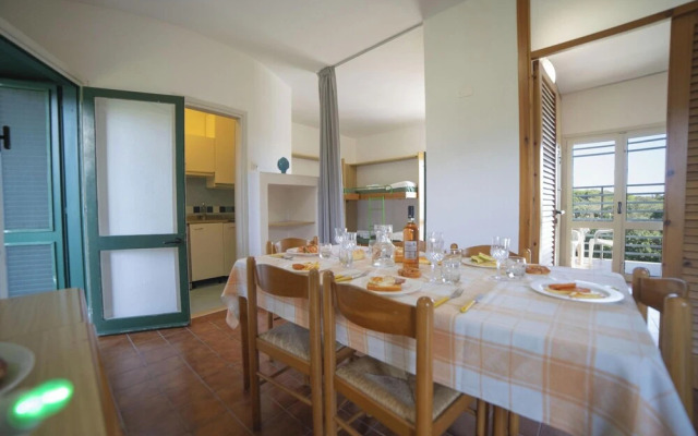 Alba Apartment 3 With Pool and Sea