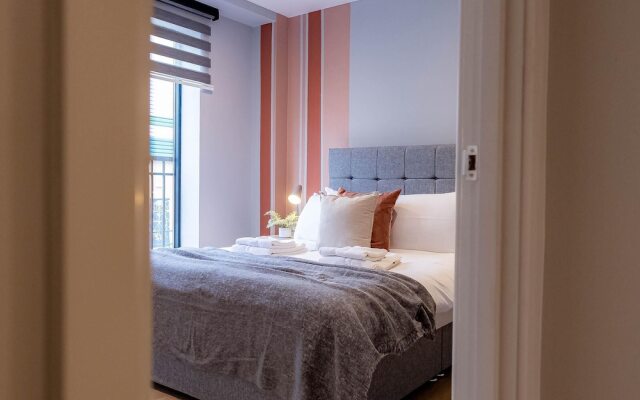 Victoria Park Vista One-bedroom by Sojo Stay