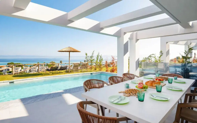 Olive Grove Panorama Suite Pende