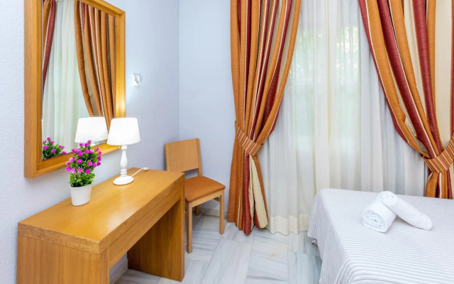 2 Habs Buena terraza con BBQ - WiFi, Piscina